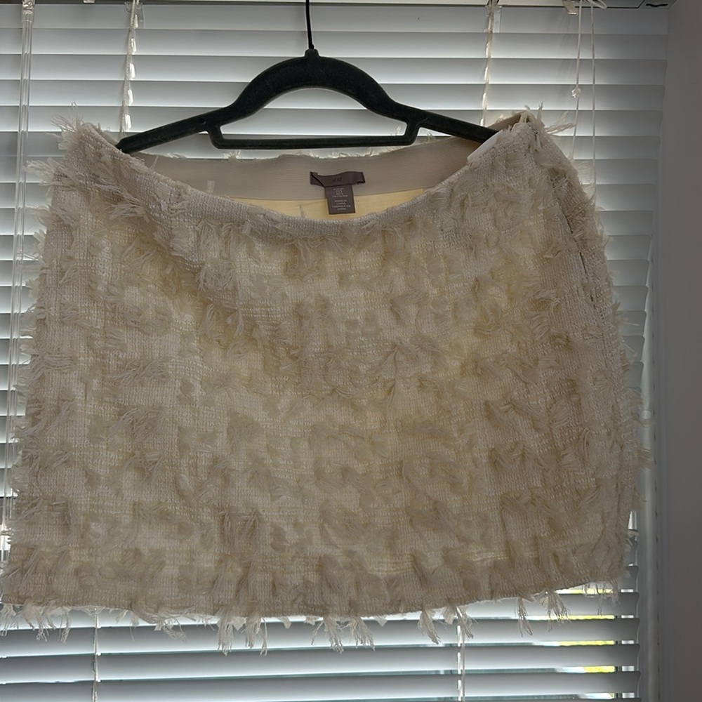 Set (jacket & skirt) - Picture 11 of 17